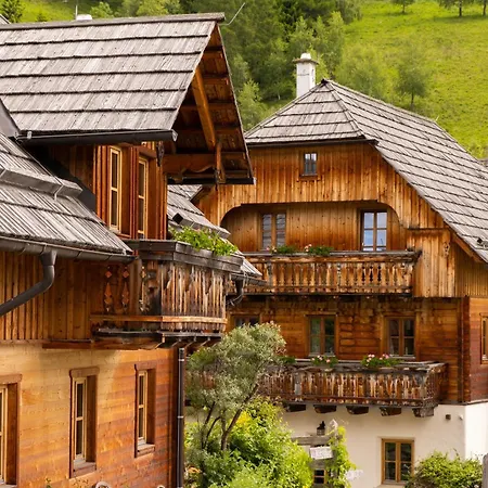 St Martin * Sankt Michael im Lungau